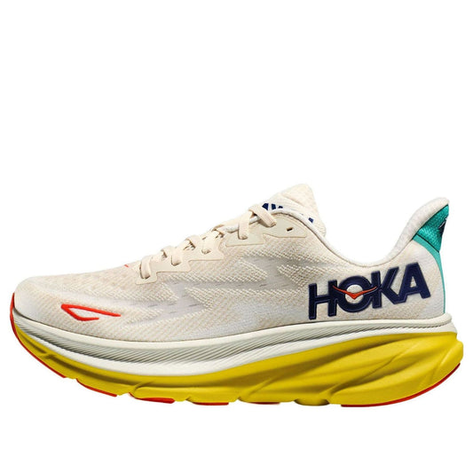 HOKA ONE ONE Clifton 9 'Crema Fruta de la Pasión'